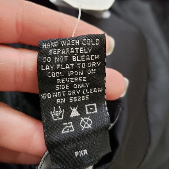 Express wrap skirt Size 1/2 NWT - Picture 8 of 8